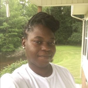 Meet your Posher, Aminatta